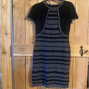 St. John Black White Knit Short Sleeve Sheath Dress Crew Neck Stretchy Size:4.